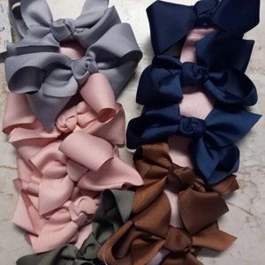 12- Alligator clip Hair bows